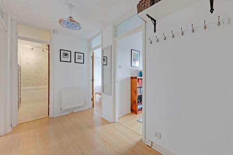 2 bedroom flat for sale, Taylors Lane, Sydenham, London