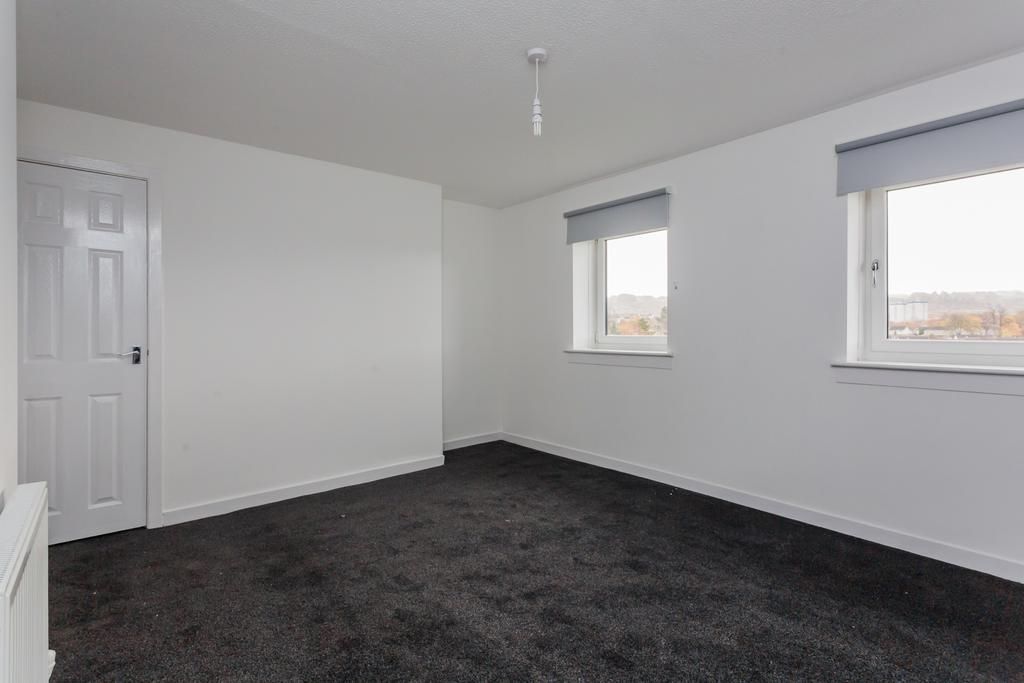 1 Bed Second Floor Flat