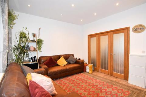 56 Avenue Road, Kings Heath, Birmingham, B14 7TJ