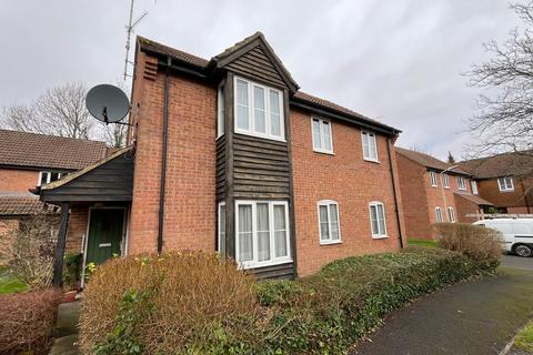 2 bedroom ground floor maisonette for sale, Wiltshire Close, Hungerford RG17