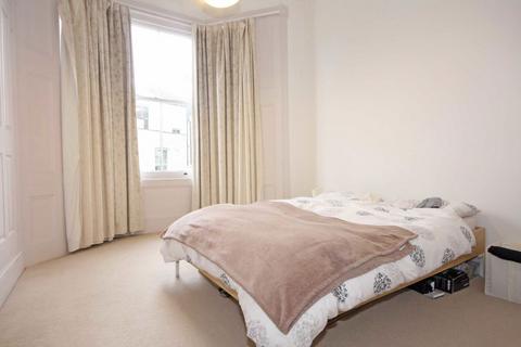 2 bedroom flat to rent, Sinclair Road, London W14