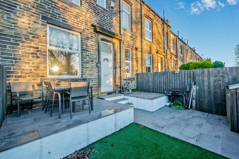 3 bedroom terraced house for sale, First Street, Low Moor, Bradford, West Yorkshire, BD12