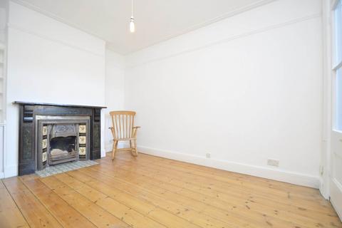 3 bedroom terraced house to rent, Glebe Road, Norwich NR2