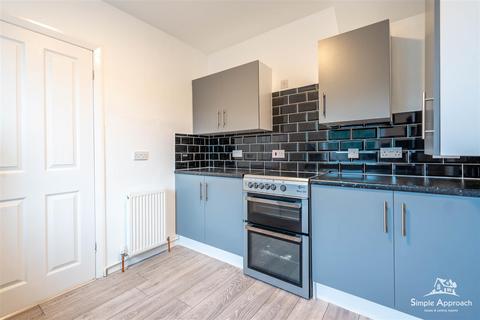 77 Balmoral Gardens, Dundee, DD4 8RZ