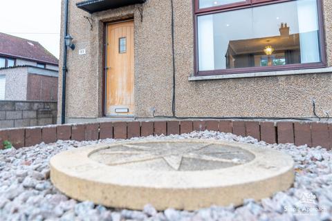 77 Balmoral Gardens, Dundee, DD4 8RZ