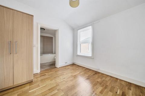 undefined, London Road, Reading, RG1