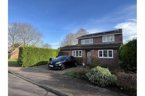 4 bedroom detached house to rent, Pershore Road, Cambridge CB23