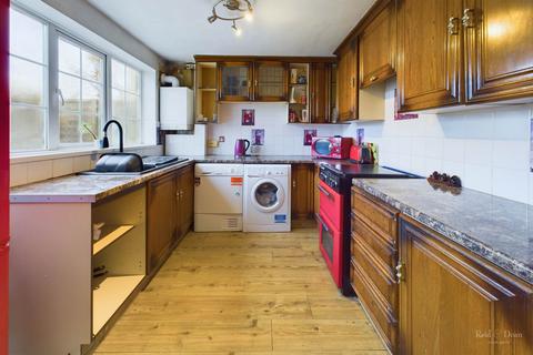 4 bedroom terraced house for sale, Lakelands Close, Eastbourne