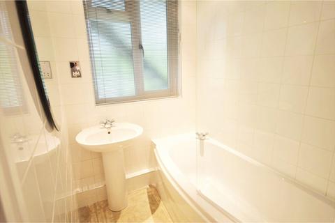 2 bedroom flat to rent, St. Cross Road, Hampshire SO23