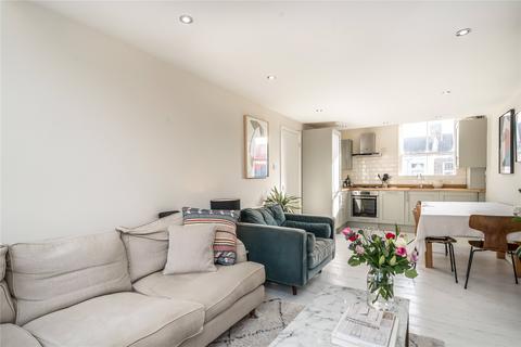 3 bedroom apartment for sale, London SW4