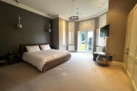 3 bedroom apartment to rent, Beulah Court