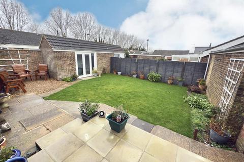 73 Cranesbill Road, Lowestoft, NR33 7EE