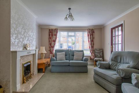 3 bedroom semi-detached house for sale, Betchworth Avenue, Earley, Reading, Berkshire