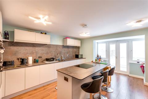 4 bedroom semi-detached house for sale, Grangefield Avenue, Doncaster, South Yorkshire, DN4