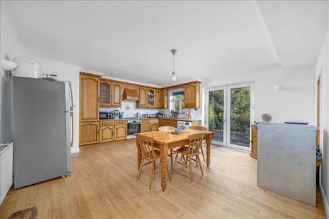 13 Alington Crescent, London, NW9 8JL