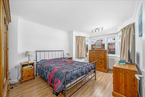 13 Alington Crescent, London, NW9 8JL