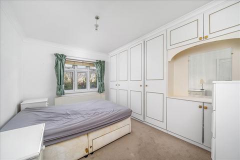 13 Alington Crescent, London, NW9 8JL