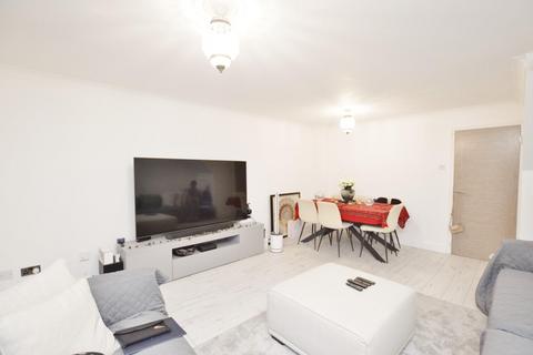 3 bedroom end of terrace house for sale, Keel Close, Barking, Essex, IG11 0XR