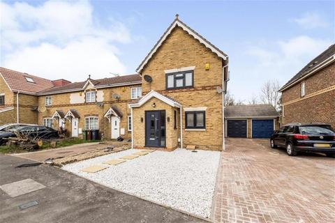 3 bedroom end of terrace house for sale, Keel Close, Barking, Essex, IG11 0XR