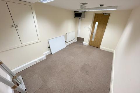 Office to rent, Prestwich, Manchester M25