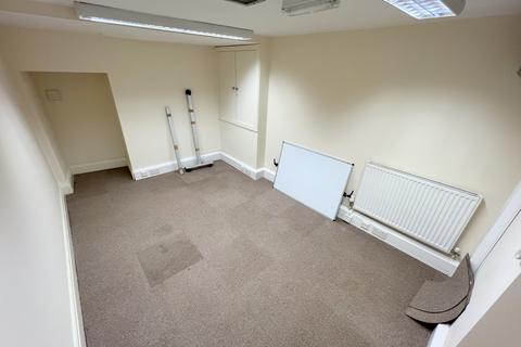 Office to rent, Prestwich, Manchester M25