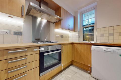 2 bedroom flat to rent, London NW1
