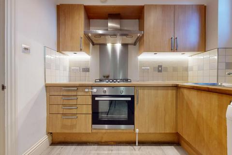 2 bedroom flat to rent, London NW1