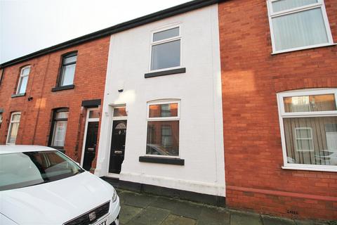 2 bedroom terraced house to rent, Elizabeth Street, Manchester M34