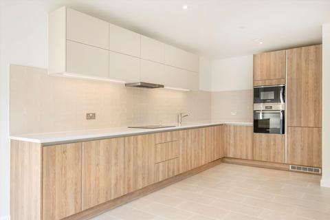 5 bedroom terraced house to rent, Helena Close, Wandsworth, London, SW19