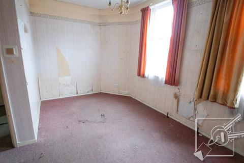 1 bedroom ground floor flat for sale, Dover Road East, Gravesend