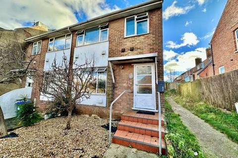 3 bedroom end of terrace house for sale, Meeching Rise, Newhaven