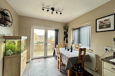 3 bedroom semi-detached house for sale, High Street, Sutton, Ely, Cambridgeshire