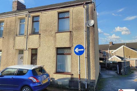 3 bedroom end of terrace house for sale, Cecil Street, Neath, Neath Port Talbot. SA11 1AY