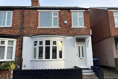 3 bedroom terraced house to rent, Belle Vue Road, Middlesbrough