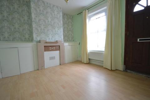 2 bedroom terraced house to rent, Railway Street, Gravesend DA11