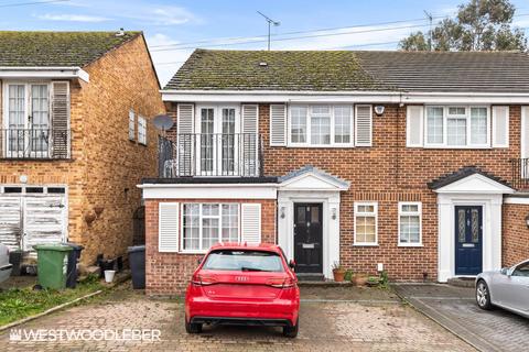 3 bedroom semi-detached house for sale, West Close, Hoddesdon EN11