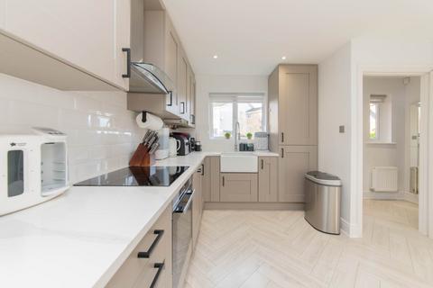 155 Coleridge Way, Borehamwood, WD6 2AF