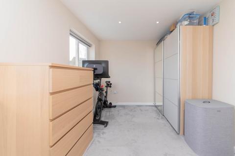 155 Coleridge Way, Borehamwood, WD6 2AF