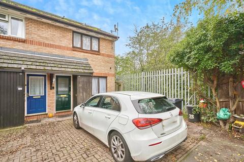 2 bedroom end of terrace house for sale, Torbitt Way, Newbury Park, IG2