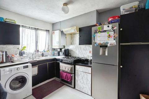 2 bedroom end of terrace house for sale, Torbitt Way, Newbury Park, IG2