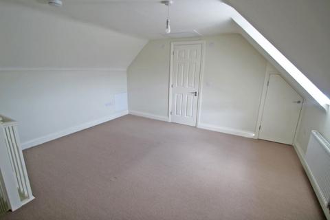 3 bedroom semi-detached house to rent, City Centre, Hereford