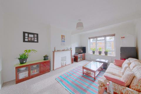 Somerset Lodge, Courtlands, Maidenhead, SL6