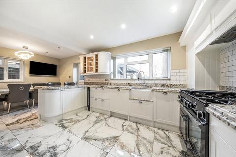 25 Addlestone Park, Addlestone, KT15 1RZ