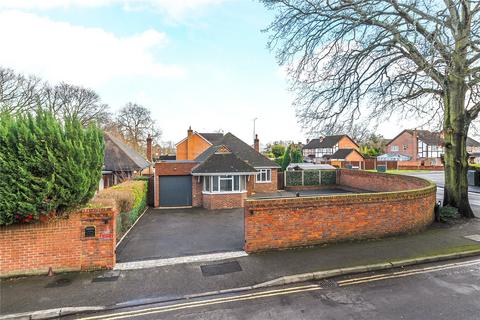 25 Addlestone Park, Addlestone, KT15 1RZ