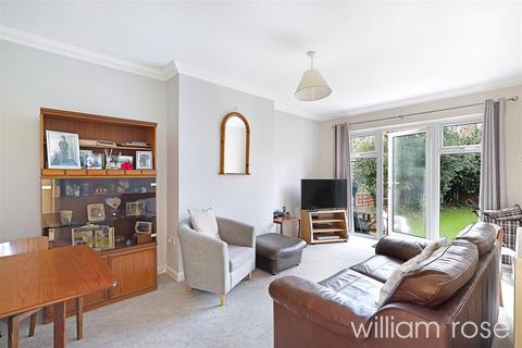 2 bedroom maisonette for sale, Chase Gardens, London E4