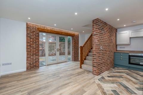 3 bedroom barn conversion for sale, Greyfriars Lane, Boston, PE21