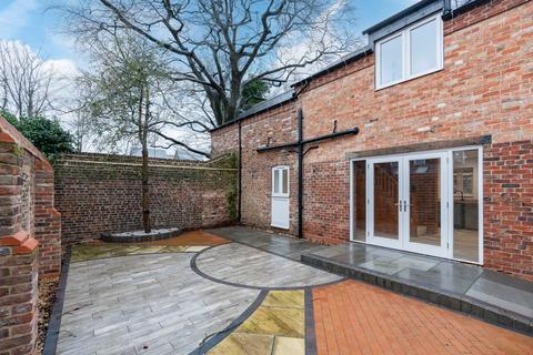 3 bedroom barn conversion for sale, Greyfriars Lane, Boston, PE21