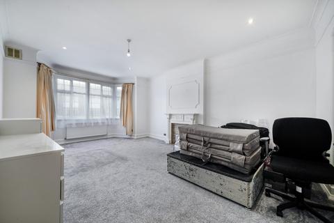 3 bedroom flat for sale, Kenton Road, Harrow, HA3