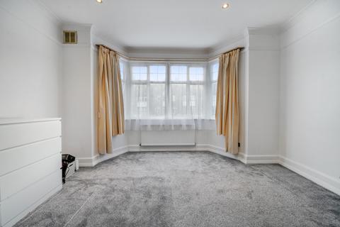 3 bedroom flat for sale, Kenton Road, Harrow, HA3