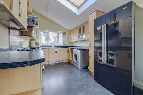 3 bedroom semi-detached house for sale, Holmfield Avenue West, Leicester Forest East